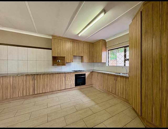 3 BEDROOM HOUSE FOR SALE IN SONNEVELD